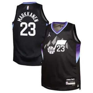 Elegante Genial Lauri Markkanen Utah Jazz Jordan Brand Youth Swingman Jersey Statement Edition Black  para los verdaderos seguidores